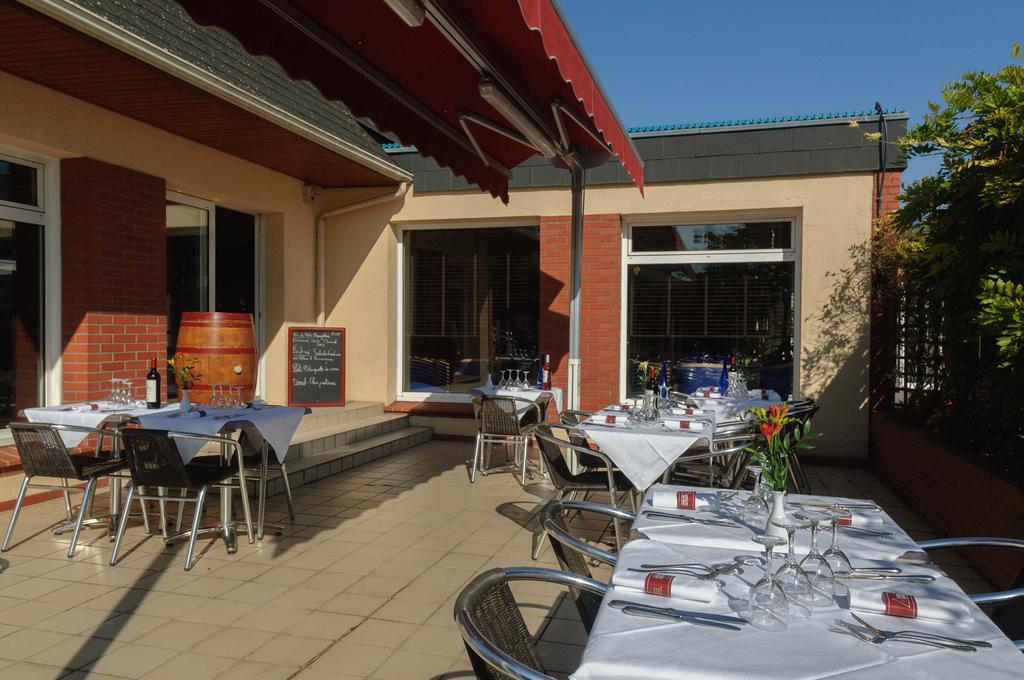 Hostellerie Saint Vincent Beauvais Aeroport Экстерьер фото
