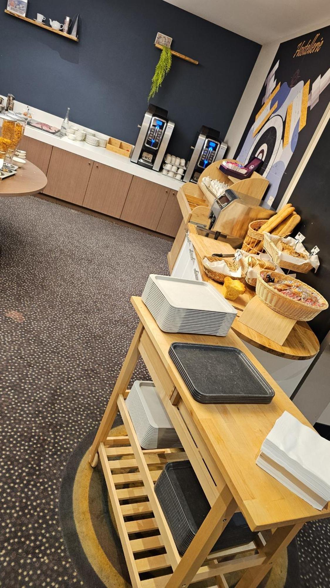 Hostellerie Saint Vincent Beauvais Aeroport Экстерьер фото