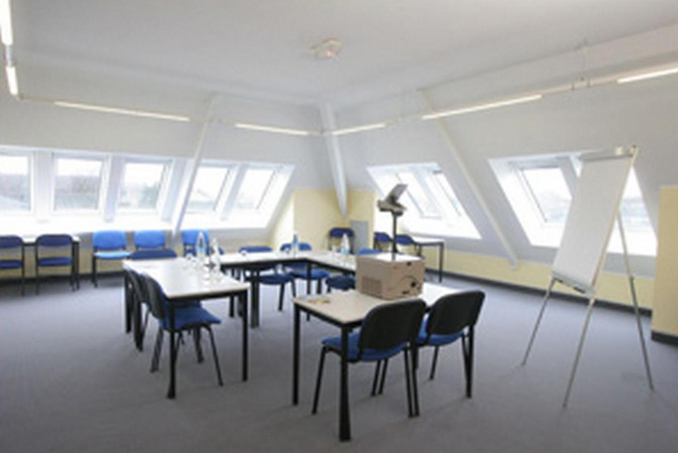 Hostellerie Saint Vincent Beauvais Aeroport Экстерьер фото