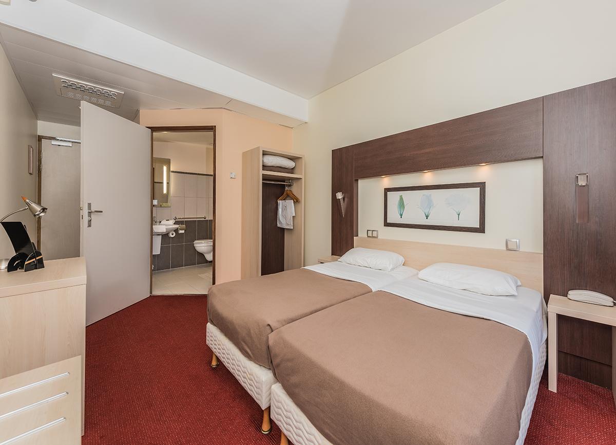 Hostellerie Saint Vincent Beauvais Aeroport Экстерьер фото