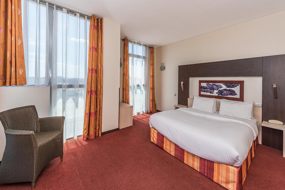 Hostellerie Saint Vincent Beauvais Aeroport Экстерьер фото